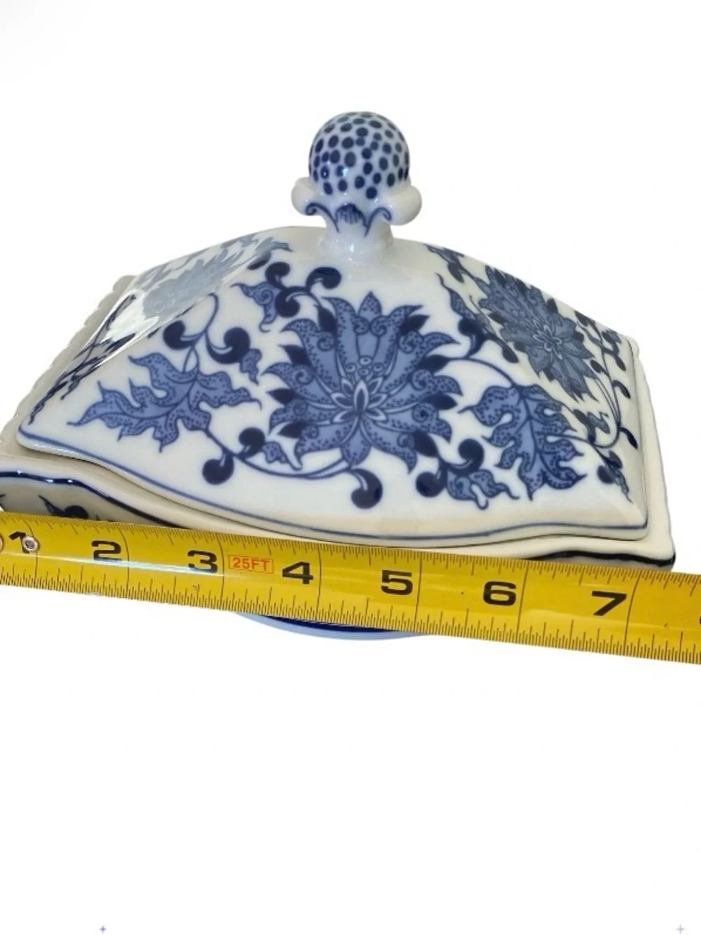 Vtg Bombay Co Blue And White Porcelain Covered Dish Chinoiserie Floral Design